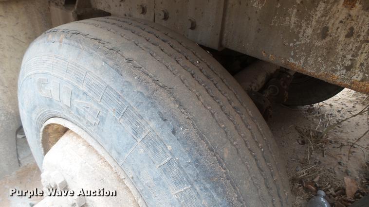 image for item DC5714 1999 Peterbilt 357 ready mix truck