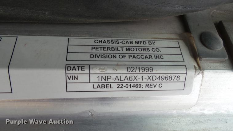 image for item DC5714 1999 Peterbilt 357 ready mix truck