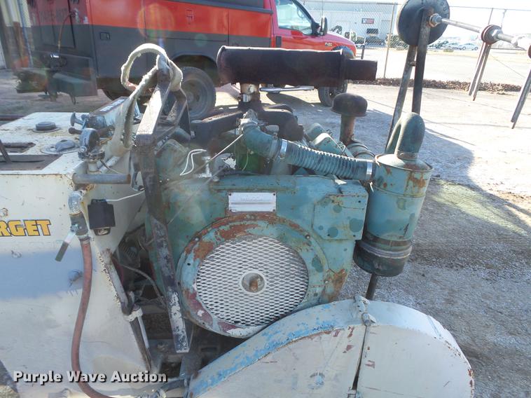 image for item DC7417 Target 6505 concrete saw