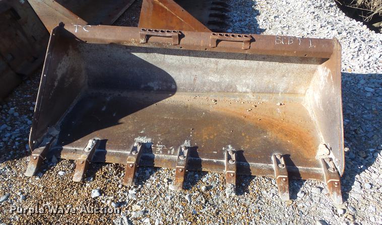 image for item DC7419 Bobcat 68 Lo Profile skid steer bucket