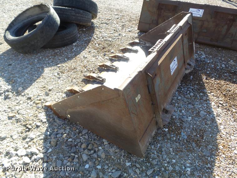image for item DC7419 Bobcat 68 Lo Profile skid steer bucket