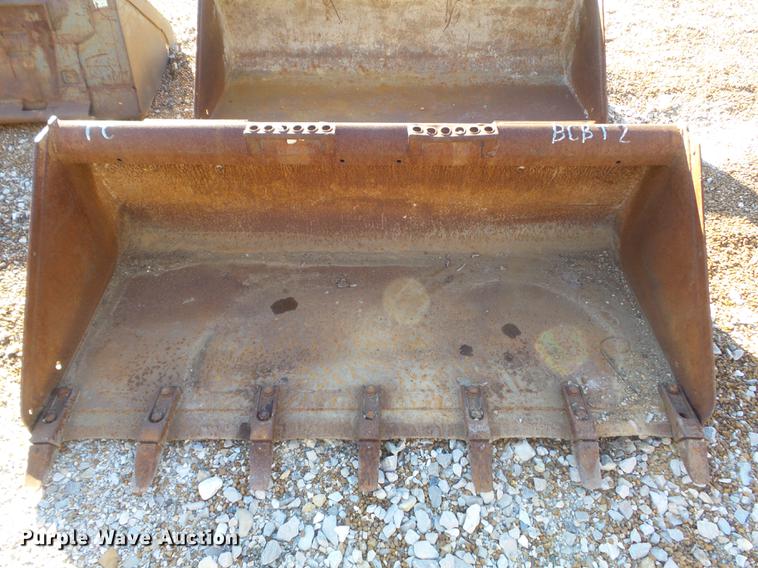 image for item DC7421 Bobcat 68 Lo Profile skid steer bucket