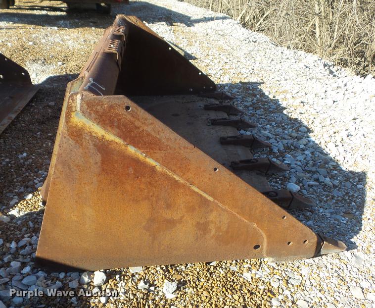 image for item DC7421 Bobcat 68 Lo Profile skid steer bucket