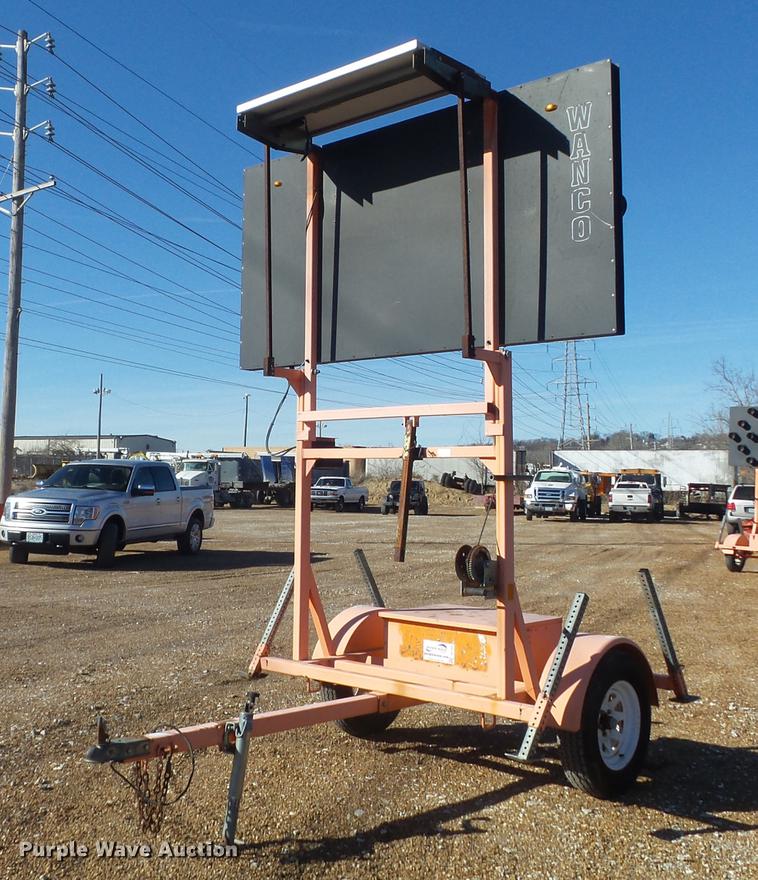 image for item DC7422 2004 Wanco arrow board trailer