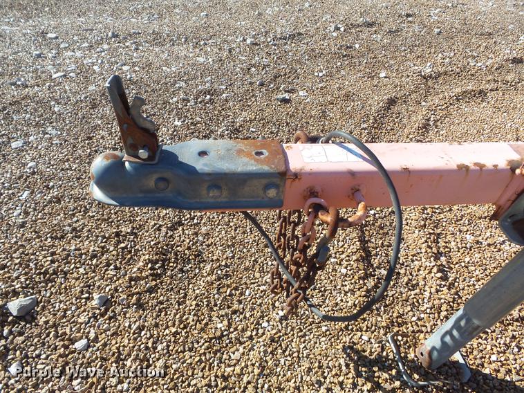 image for item DC7422 2004 Wanco arrow board trailer