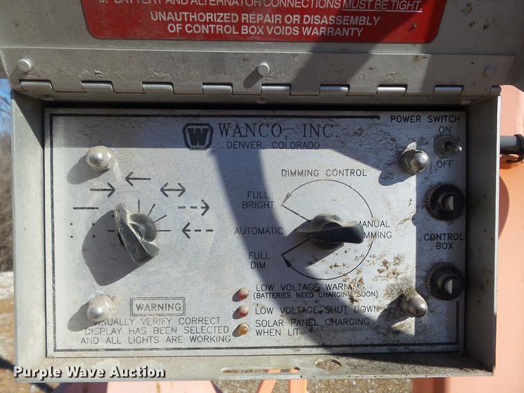 image for item DC7422 2004 Wanco arrow board trailer