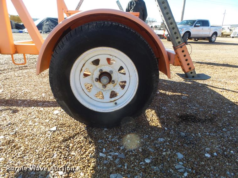 image for item DC7422 2004 Wanco arrow board trailer