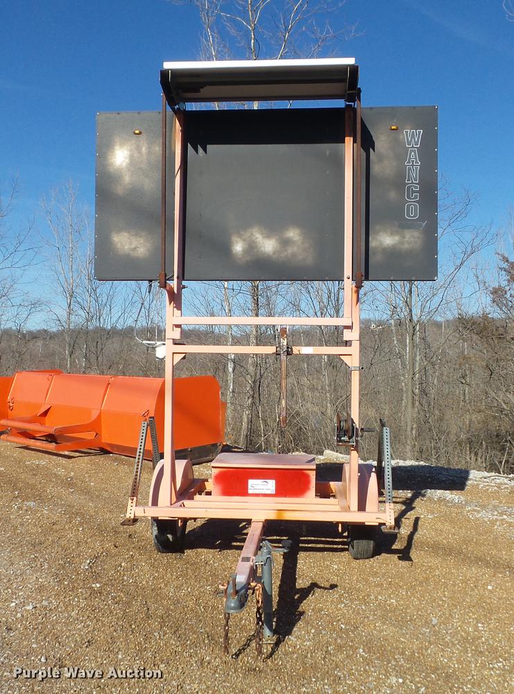 image for item DC7424 2003 Wanco arrow board trailer