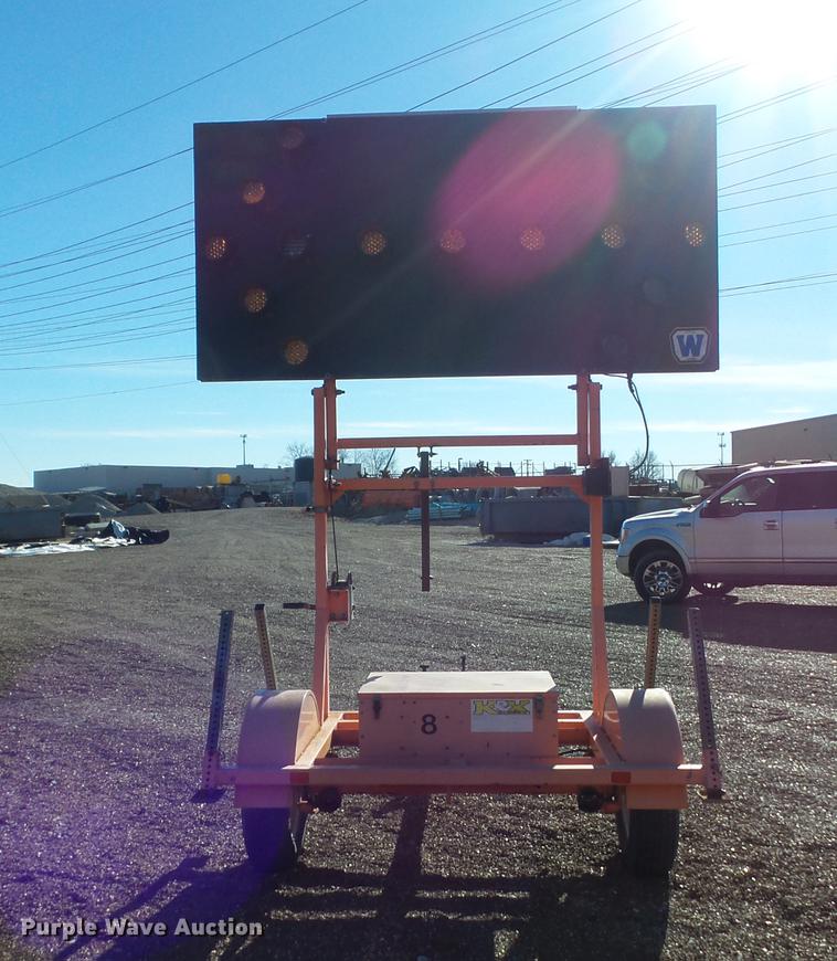 image for item DC7424 2003 Wanco arrow board trailer