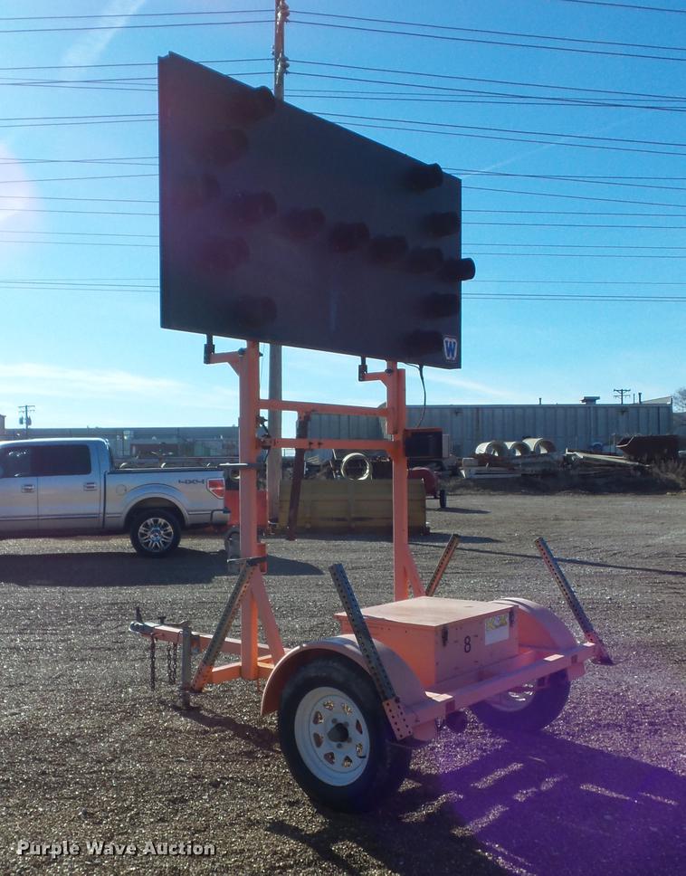 image for item DC7424 2003 Wanco arrow board trailer