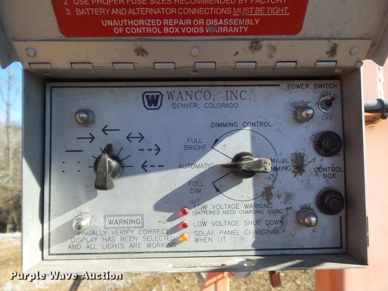 image for item DC7424 2003 Wanco arrow board trailer