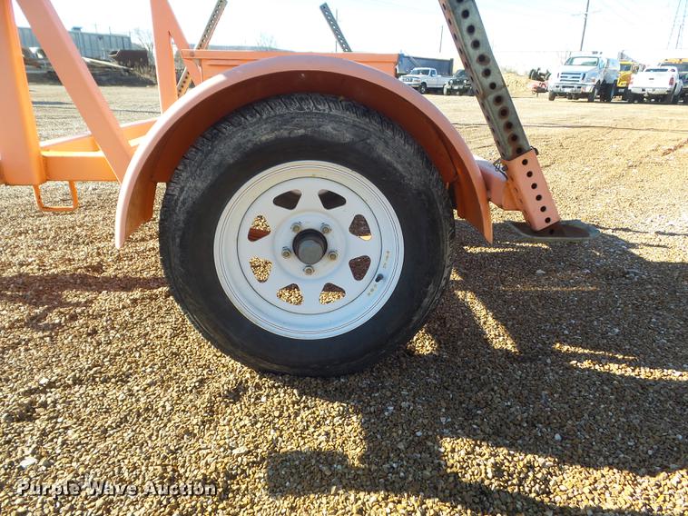 image for item DC7424 2003 Wanco arrow board trailer