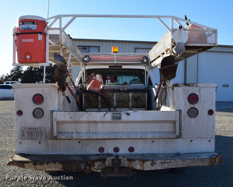 image for item DC7746 2004 Ford F350 Super Duty XLT Crew Cab utility bed pickup truck