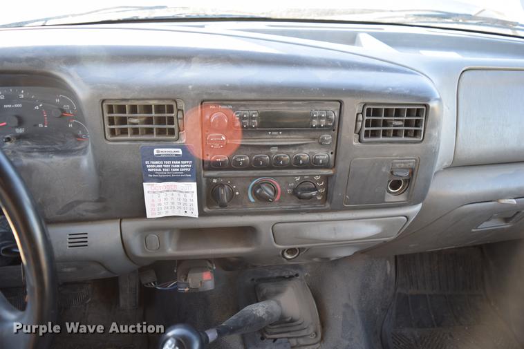 image for item DC7746 2004 Ford F350 Super Duty XLT Crew Cab utility bed pickup truck