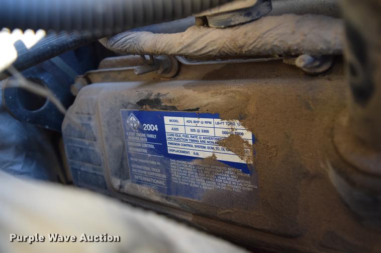 image for item DC7746 2004 Ford F350 Super Duty XLT Crew Cab utility bed pickup truck