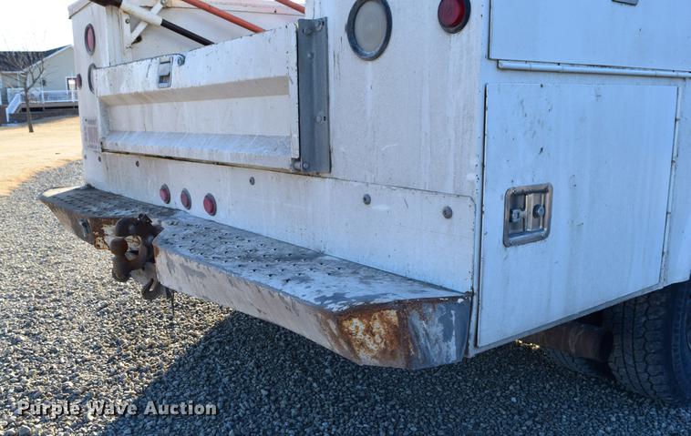 image for item DC7746 2004 Ford F350 Super Duty XLT Crew Cab utility bed pickup truck