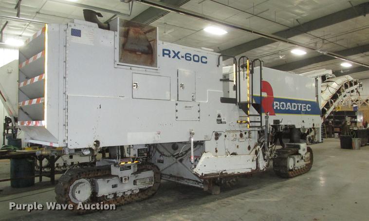 image for item DD2917 2002 Roadtec RX60C pavement miller