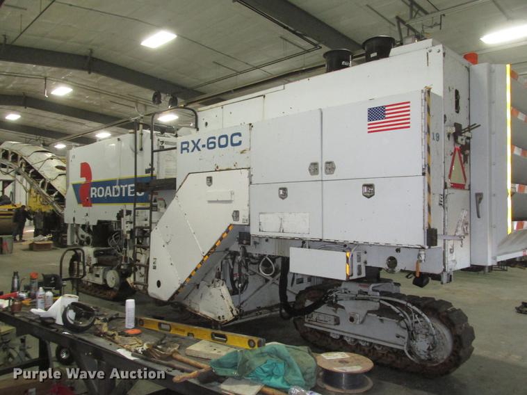 image for item DD2917 2002 Roadtec RX60C pavement miller