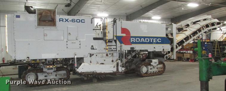 image for item DD2917 2002 Roadtec RX60C pavement miller