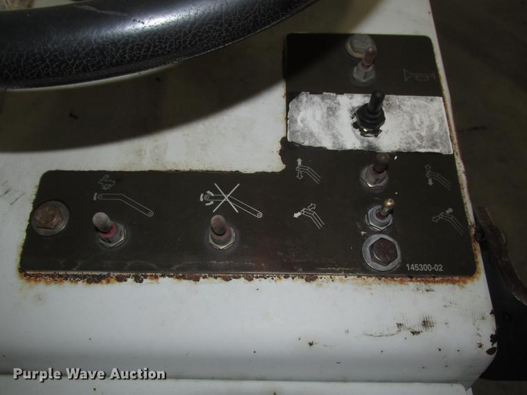 image for item DD2917 2002 Roadtec RX60C pavement miller