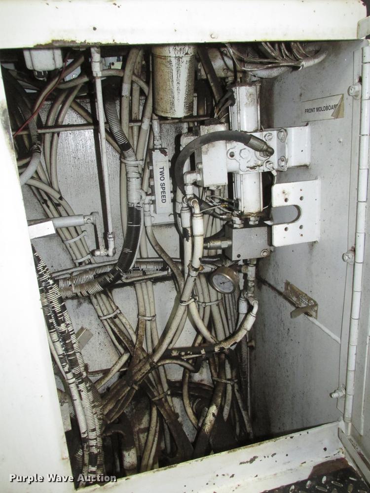 image for item DD2917 2002 Roadtec RX60C pavement miller