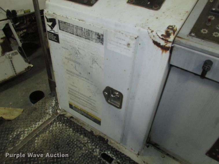 image for item DD2917 2002 Roadtec RX60C pavement miller