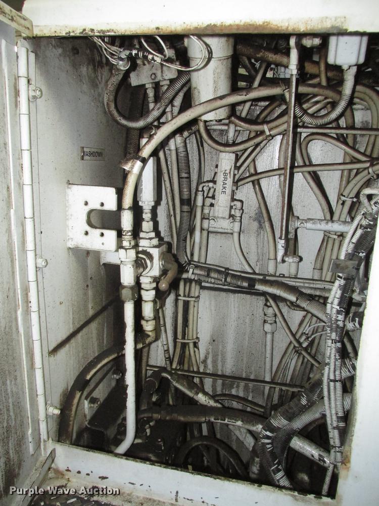 image for item DD2917 2002 Roadtec RX60C pavement miller