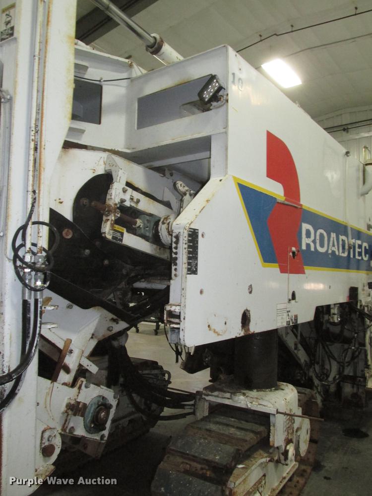 image for item DD2917 2002 Roadtec RX60C pavement miller