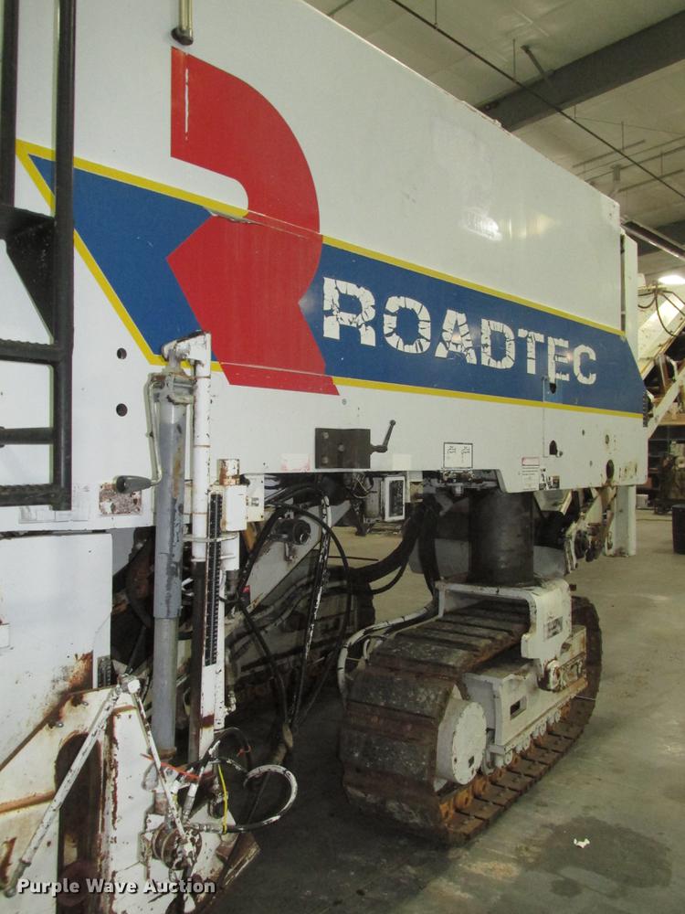 image for item DD2917 2002 Roadtec RX60C pavement miller