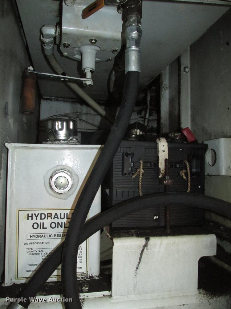 image for item DD2917 2002 Roadtec RX60C pavement miller