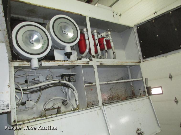 image for item DD2917 2002 Roadtec RX60C pavement miller