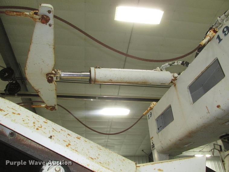 image for item DD2917 2002 Roadtec RX60C pavement miller