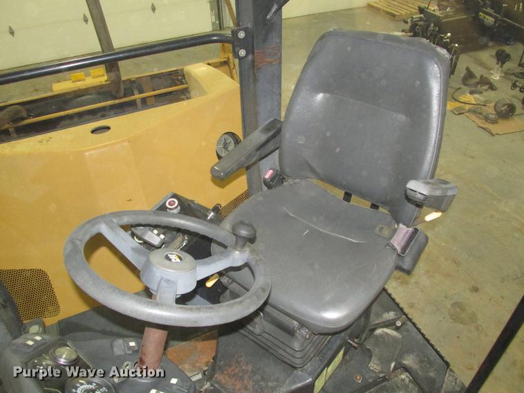 image for item DD2918 2003 Caterpillar CB534D XW double drum vibratory roller