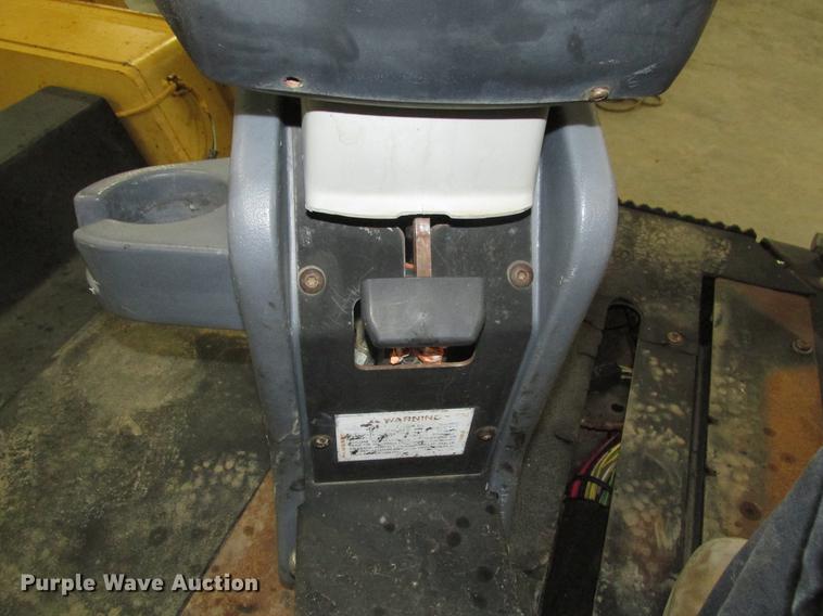 image for item DD2918 2003 Caterpillar CB534D XW double drum vibratory roller