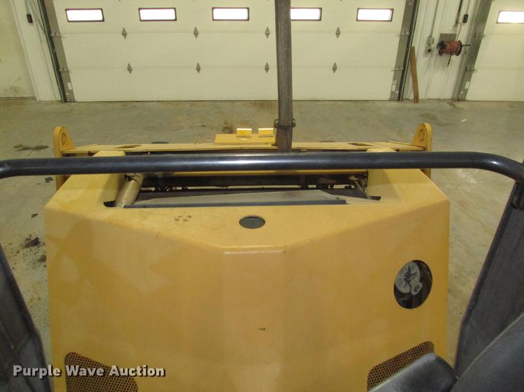 image for item DD2918 2003 Caterpillar CB534D XW double drum vibratory roller