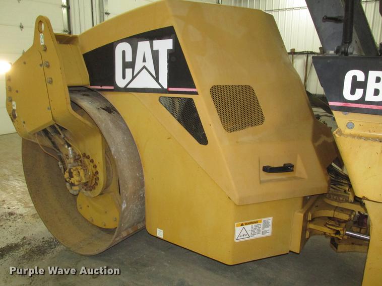 image for item DD2918 2003 Caterpillar CB534D XW double drum vibratory roller