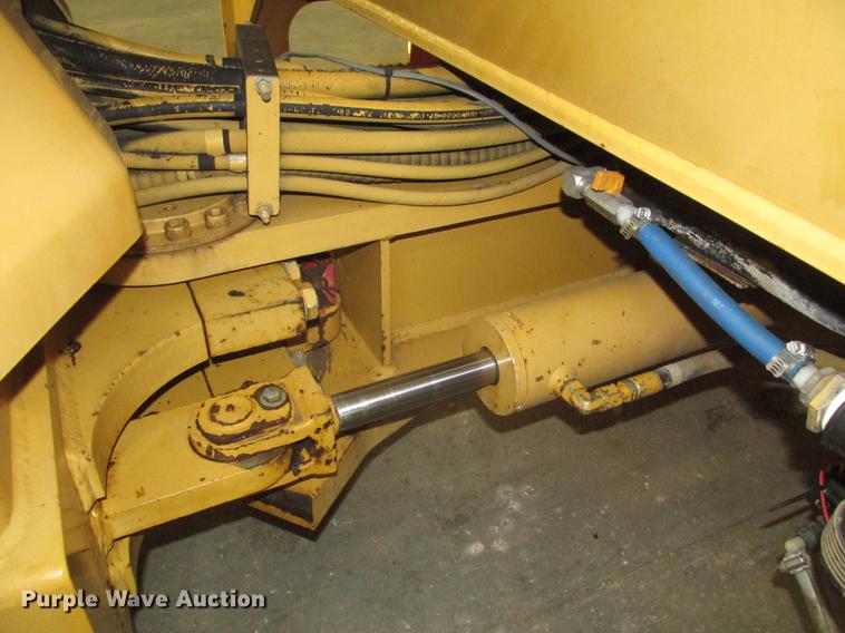 image for item DD2918 2003 Caterpillar CB534D XW double drum vibratory roller