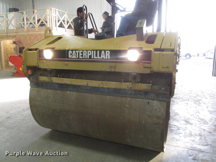 image for item DD2918 2003 Caterpillar CB534D XW double drum vibratory roller