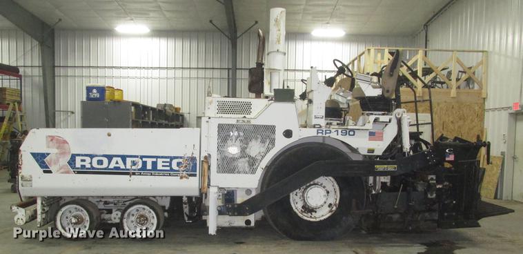 image for item DD2919 2008 Roadtec RP-190 paver