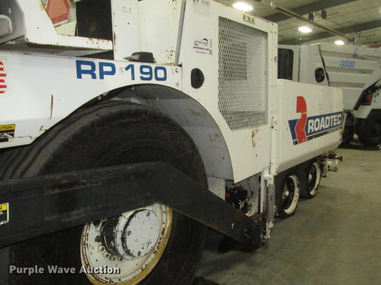 image for item DD2919 2008 Roadtec RP-190 paver