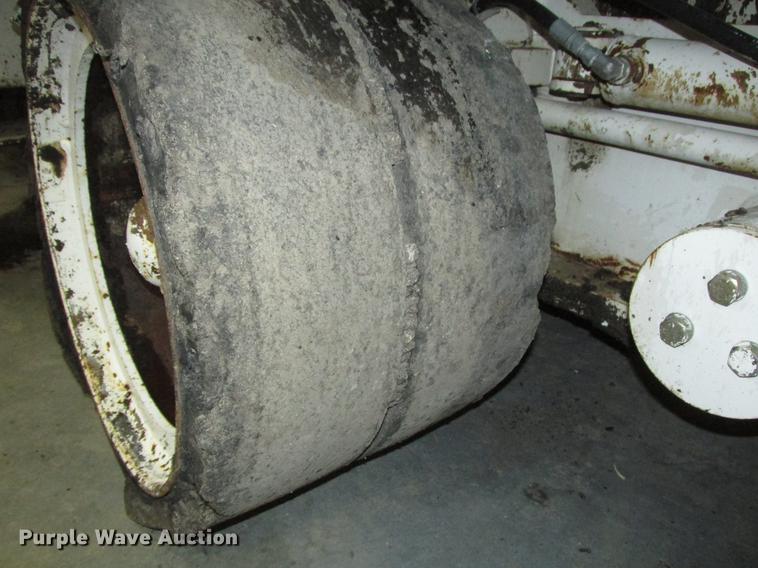 image for item DD2919 2008 Roadtec RP-190 paver