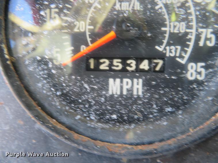 image for item DF9810 1979 International Paystar 5000 oilfield rig up truck