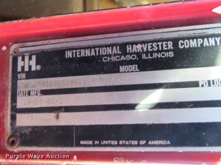 image for item DF9810 1979 International Paystar 5000 oilfield rig up truck