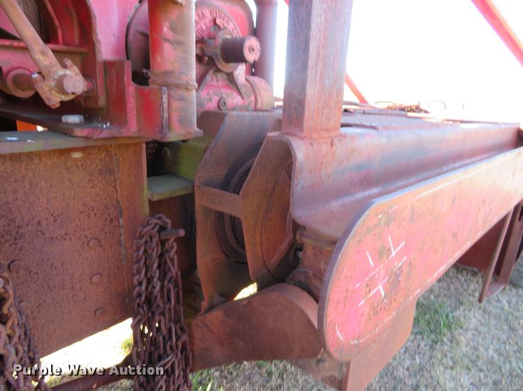 image for item DF9810 1979 International Paystar 5000 oilfield rig up truck