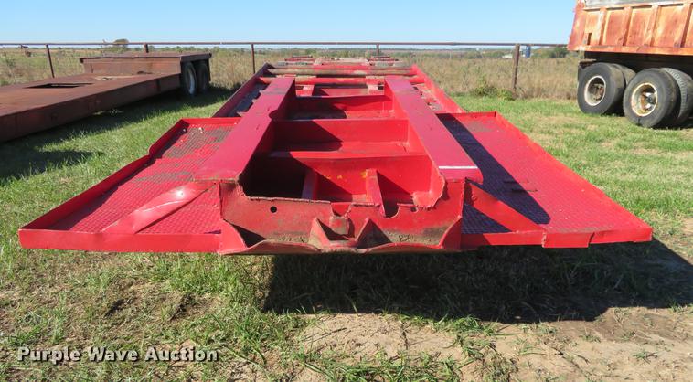 image for item DF9814 1977 equipment trailer