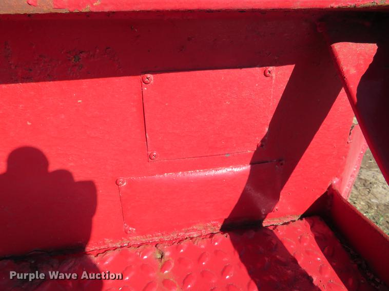 image for item DF9814 1977 equipment trailer