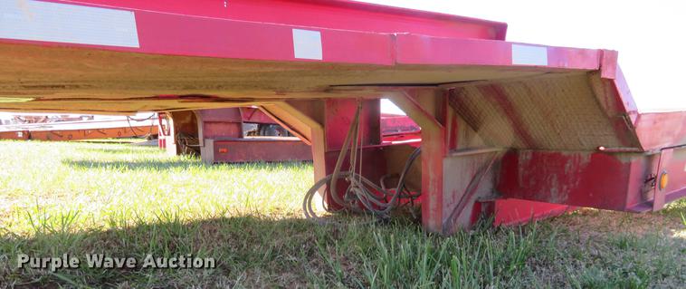 image for item DF9814 1977 equipment trailer