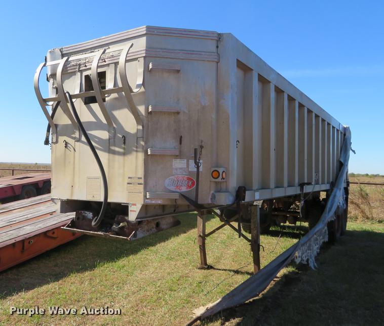 image for item DF9817 1983 Dorsey end dump trailer