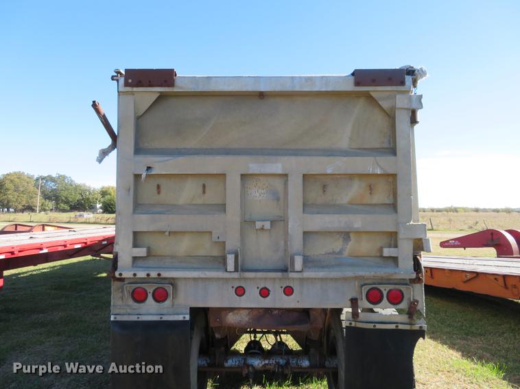 image for item DF9817 1983 Dorsey end dump trailer