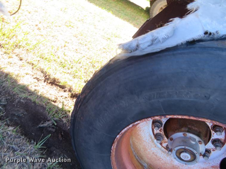 image for item DF9817 1983 Dorsey end dump trailer